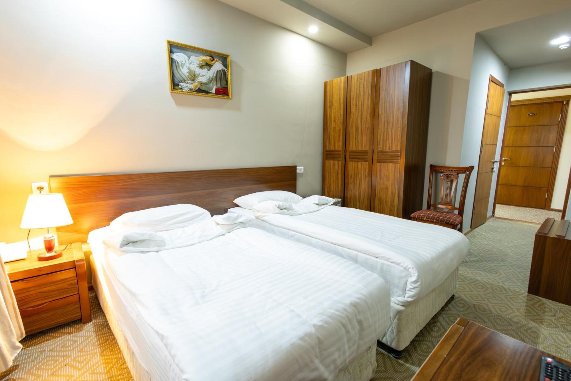 Gyumri Hotel Zewnętrze zdjęcie